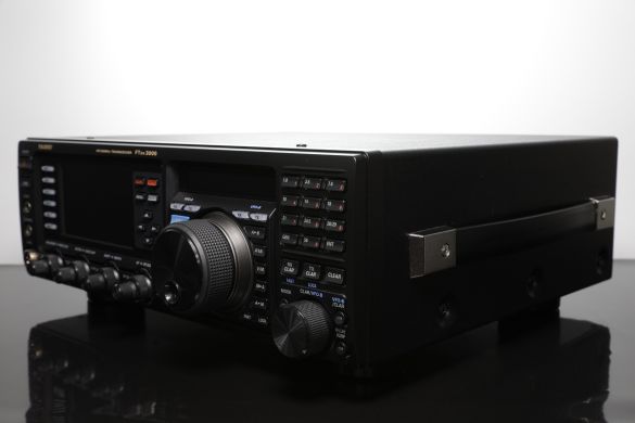 ヤエスFTDX3000 TRANSCEIVER　中古並 FT_DX3000D_759e.jpg