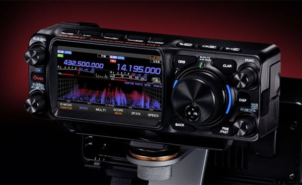 YAESU FTX-1 Field コンパクト10W機 Yaesu FTX-1 Field - HF/50/144/430MHz All Mode Field Transceiver