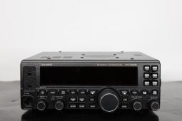 Yaesu FT-450D (USED)