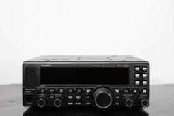 Yaesu FT-450D (USED)