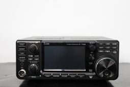 Icom IC-7300 (USED)
